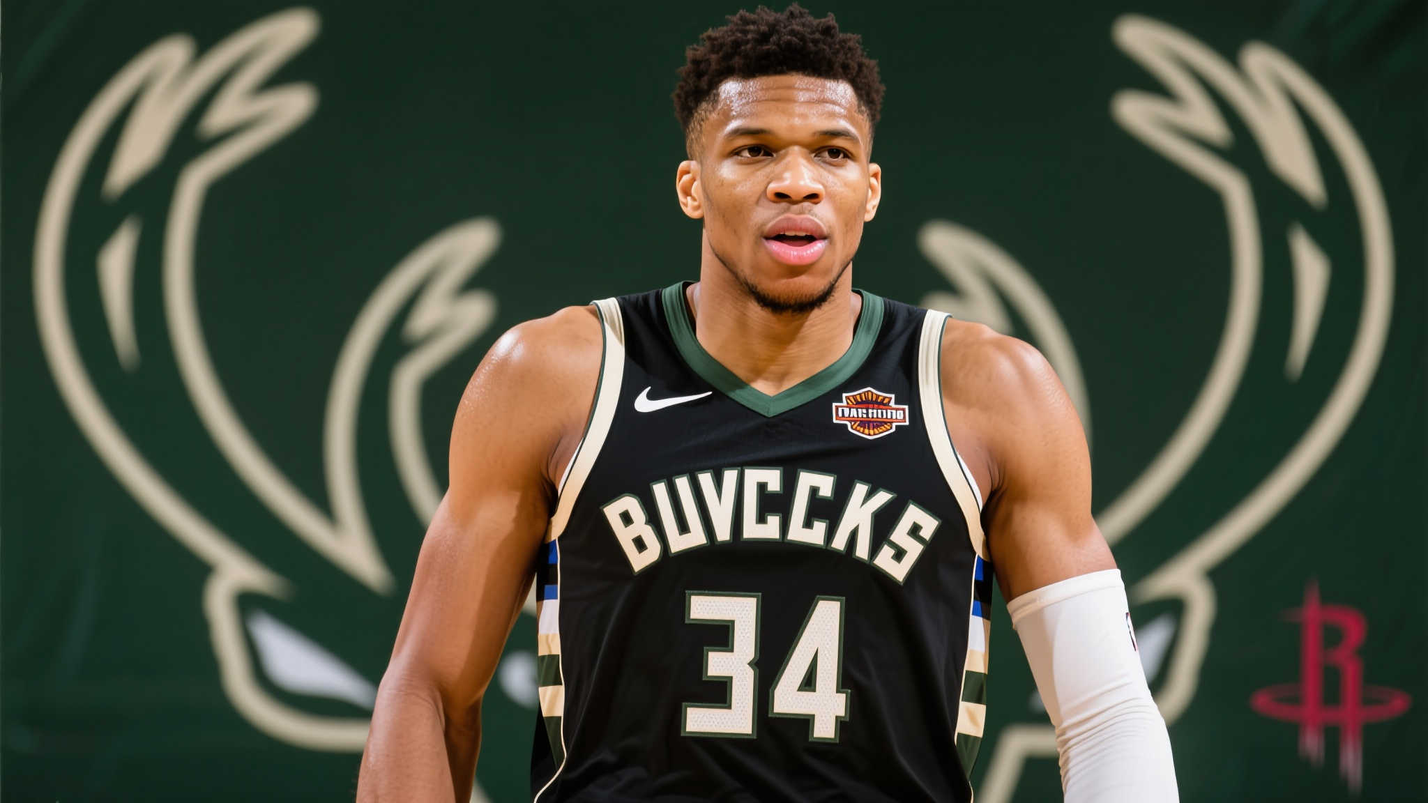 勇士或以7筹码换字母哥!价值不及火箭,美媒曝8换1方案可抢先交易 勇士或以7筹码换字母哥!价值不及火箭,美媒曝8换1方案可抢先交易