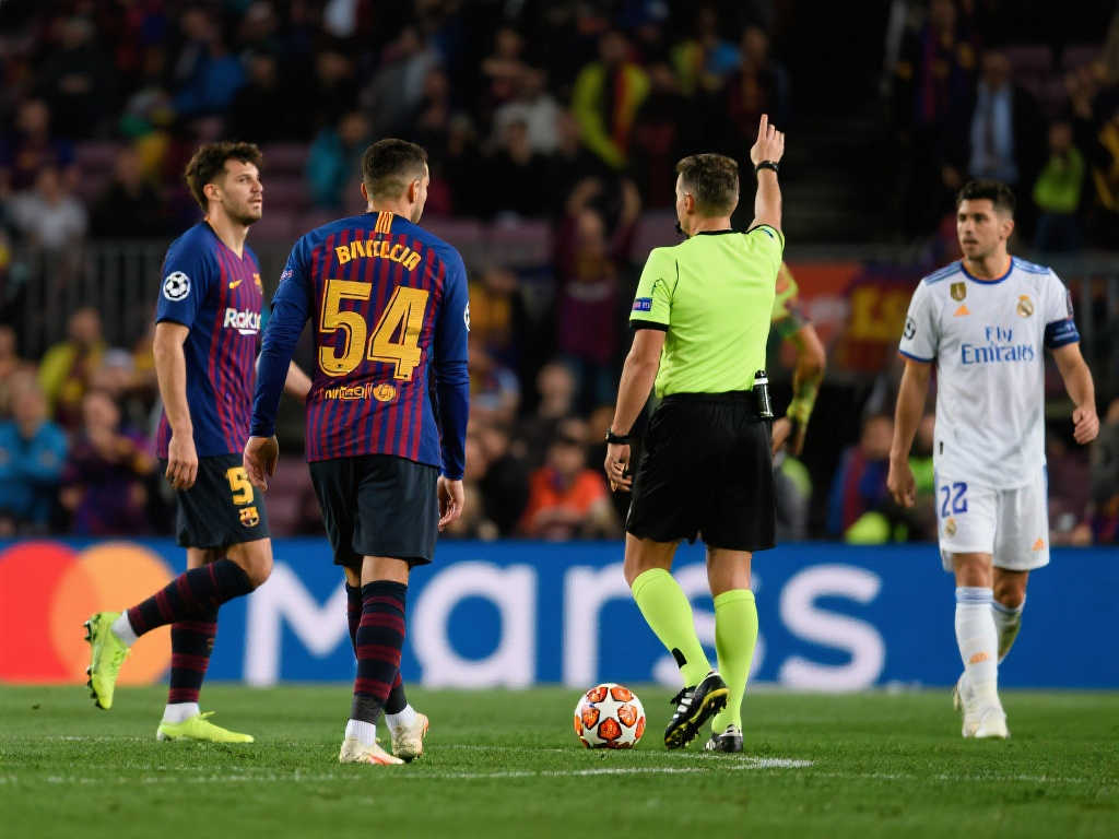 疯狂巴萨“化身皇马”,5比4惊天逆转未能彻底征服对手 疯狂巴萨“化身皇马”,5比4惊天逆转未能彻底征服对手